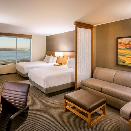Hyatt Place East Moline/Quad Cities エクステリア 写真