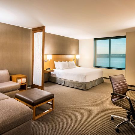 Hyatt Place East Moline/Quad Cities エクステリア 写真