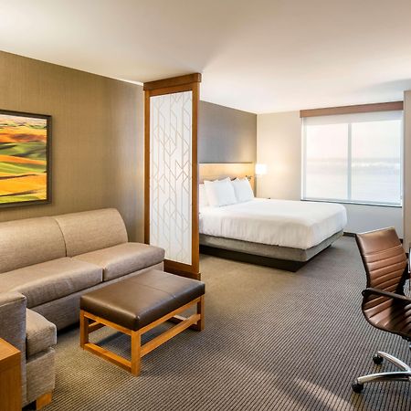 Hyatt Place East Moline/Quad Cities エクステリア 写真