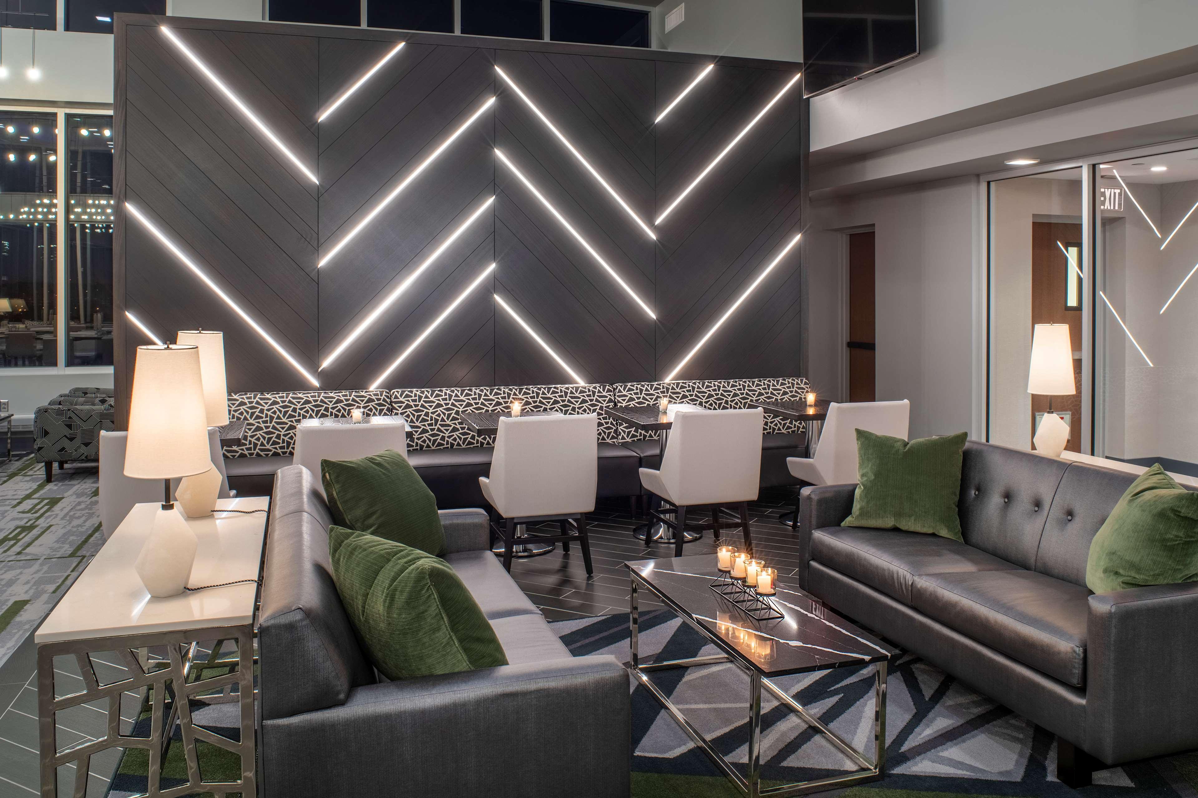 Hyatt Place East Moline/Quad Cities エクステリア 写真
