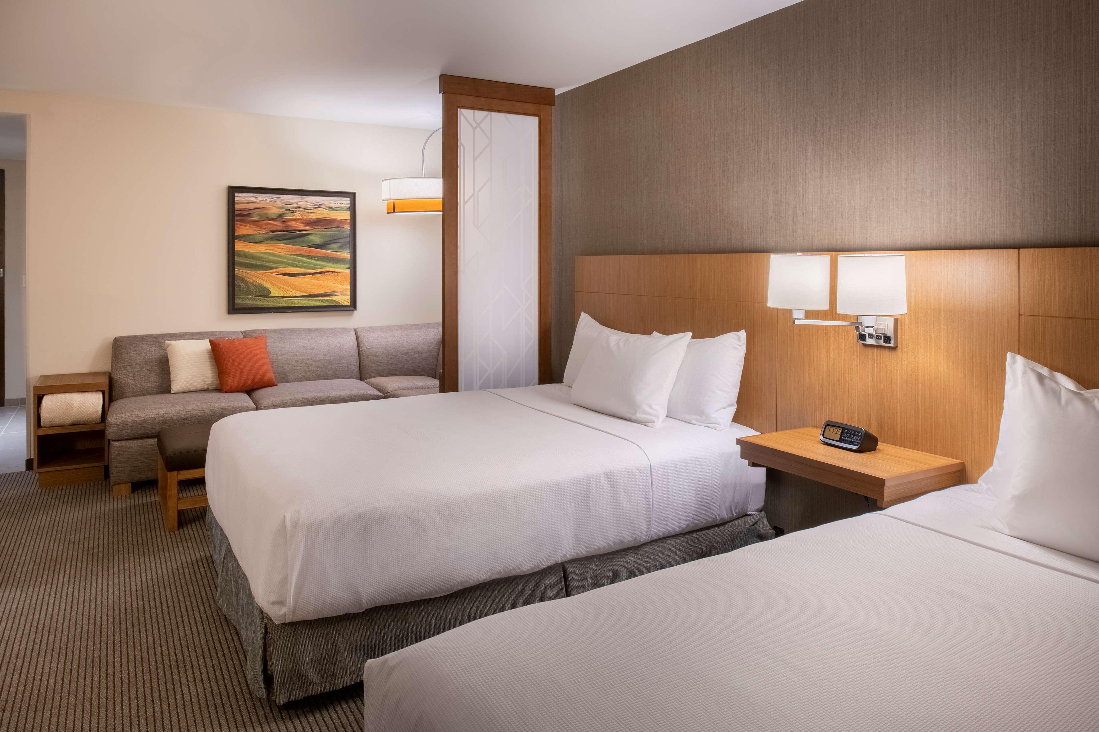 Hyatt Place East Moline/Quad Cities エクステリア 写真