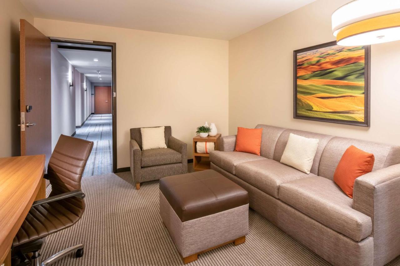 Hyatt Place East Moline/Quad Cities エクステリア 写真